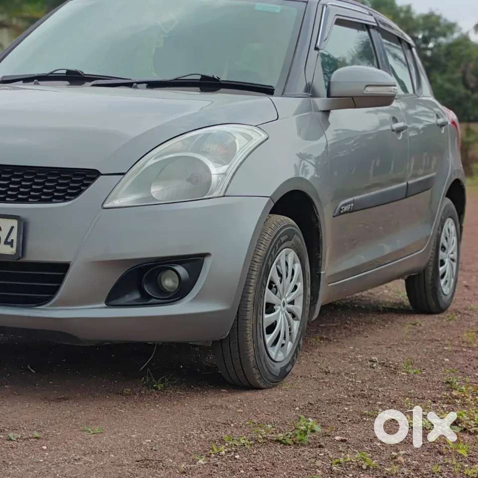 Maruti Suzuki Swift Vxi, 2012, Petrol