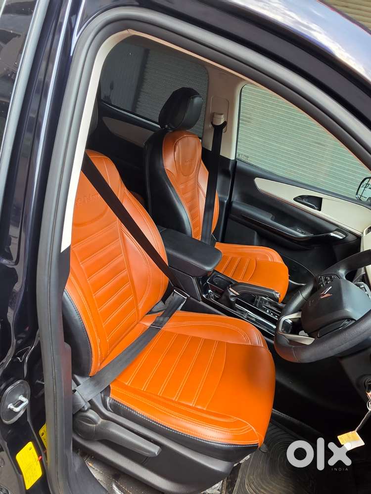 Mahindra Xuv700 2.2 Ax 5 Diesel At Str, 2023, Diesel