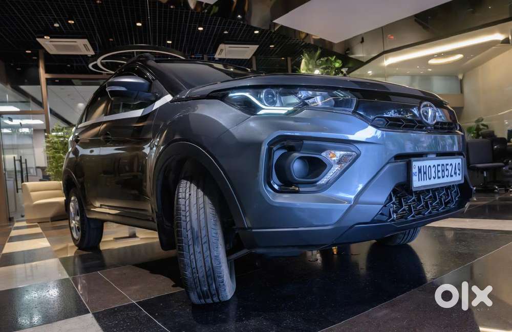 Tata Nexon 1.2 Revotron Xma Amt (s), 2023, Petrol