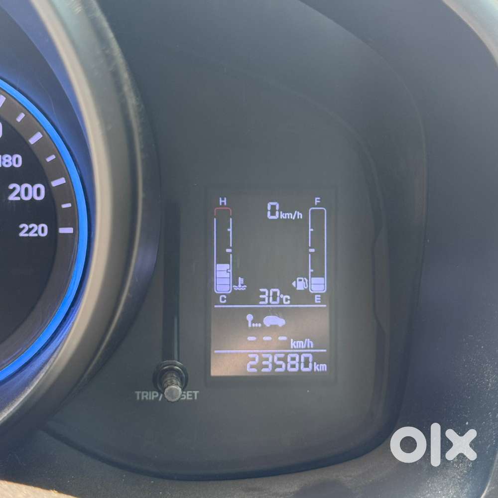 Hyundai Venue Petrol 2021