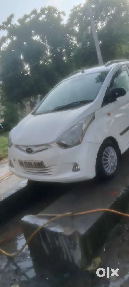 Hyundai Eon 2013 Petrol 52000 Km Driven