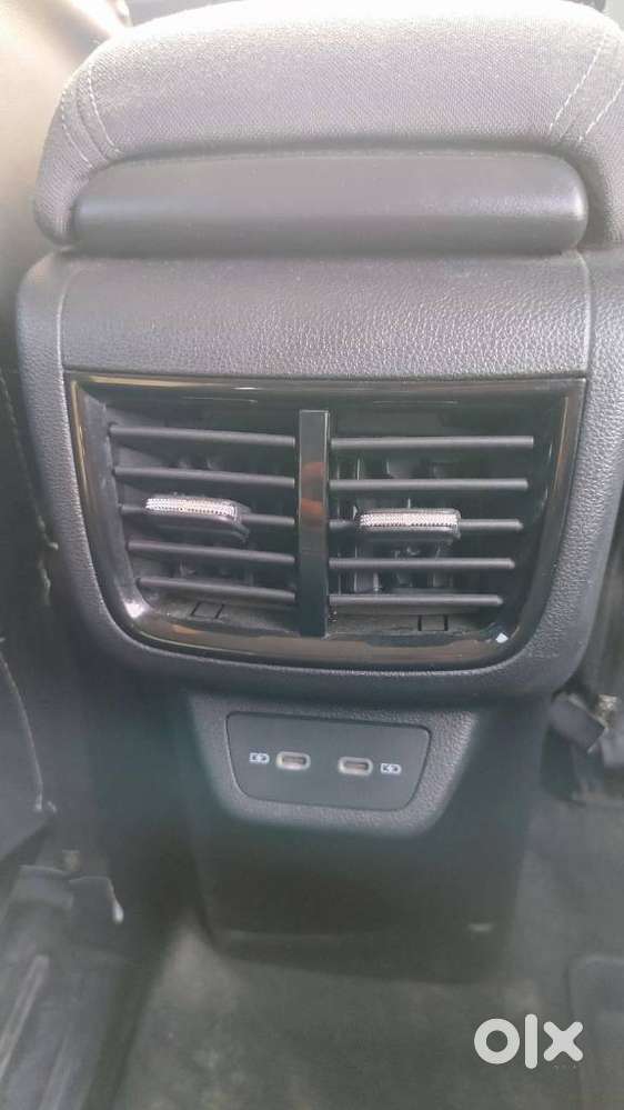 Skoda Kylaq Signature Plus, 2025, Petrol