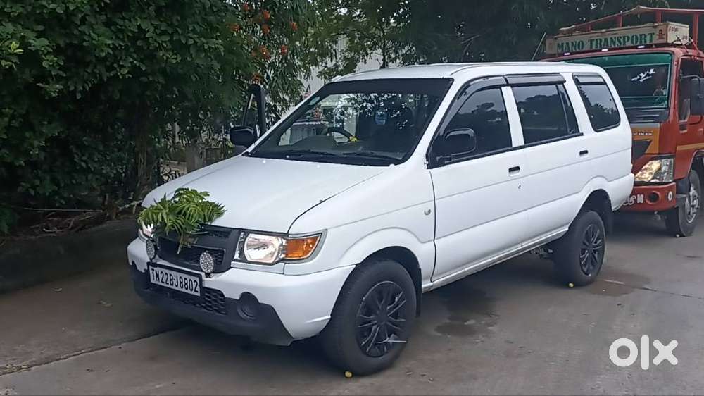 Chevrolet Tavera 2011 Diesel 70000 Km Driven