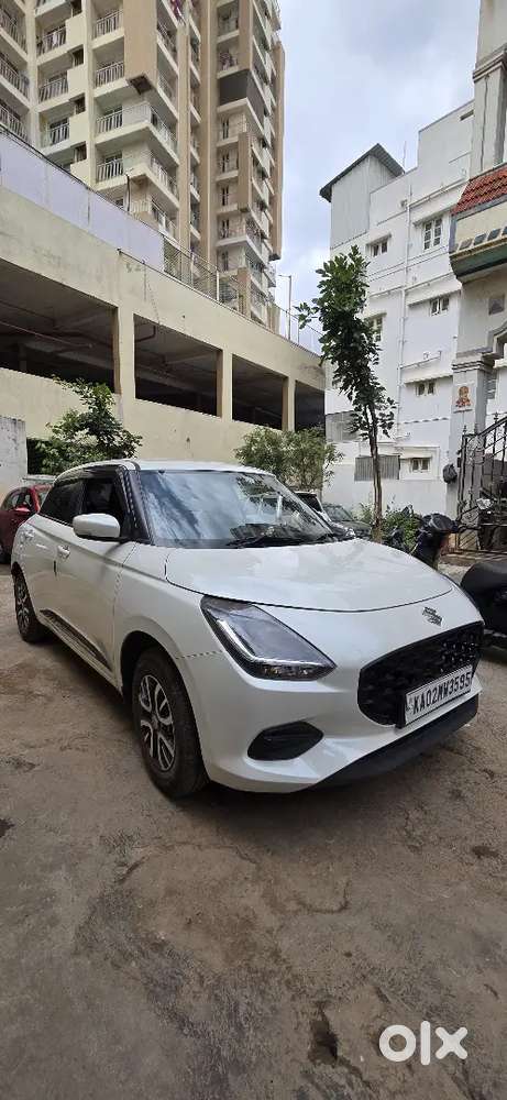Maruti Suzuki Swift Vxi 2025