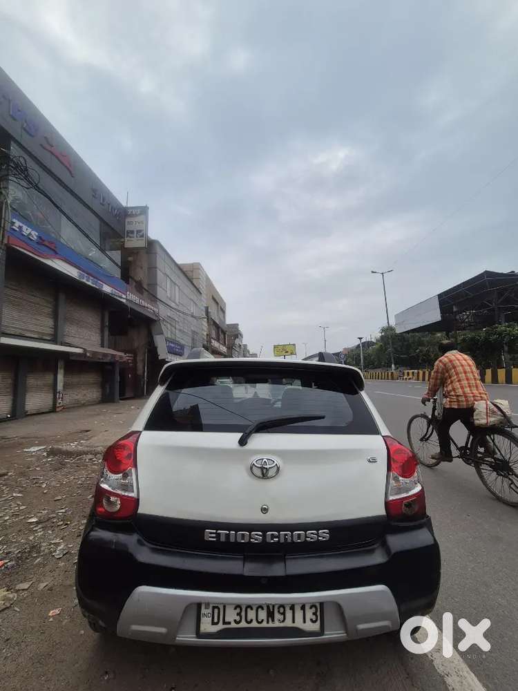 Toyota Etios Cross 2018 Urgent Sale