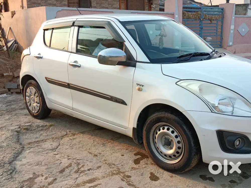 Maruti Suzuki Swift 2015 Petrol 118000 Km Driven