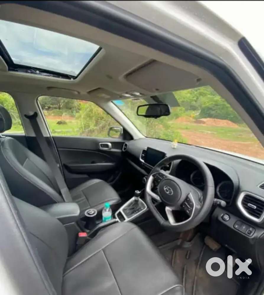Hyundai Venue 2021 Petrol 53000 Km Driven