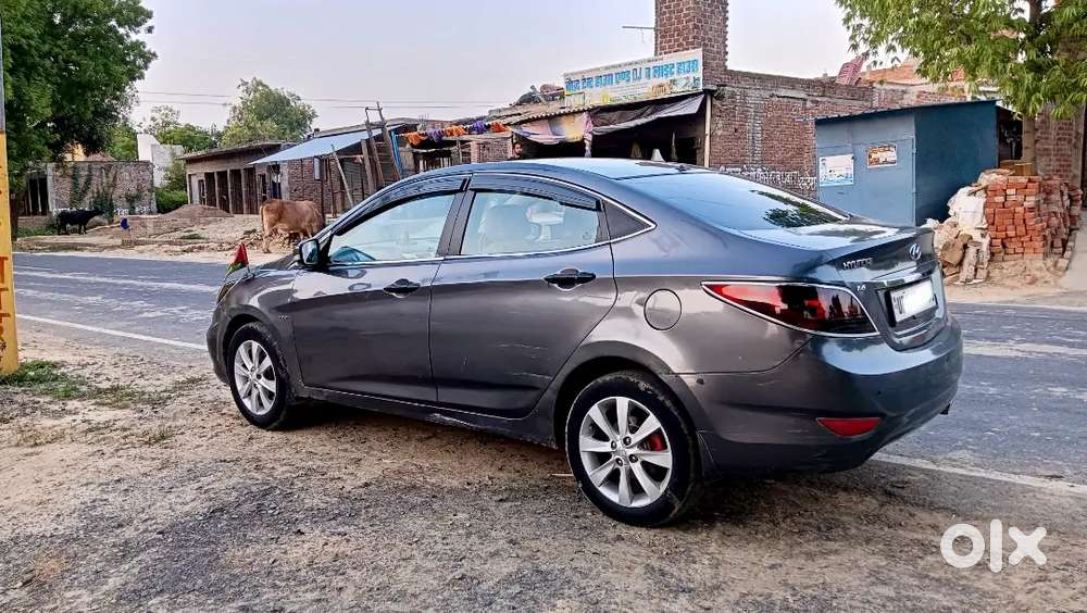 Hyundai Verna 2012 Petrol Well Maintained