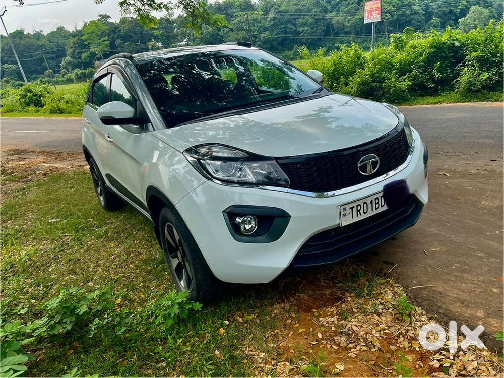 Tata Nexon Dual Tone (govt. Officer Self Driven)