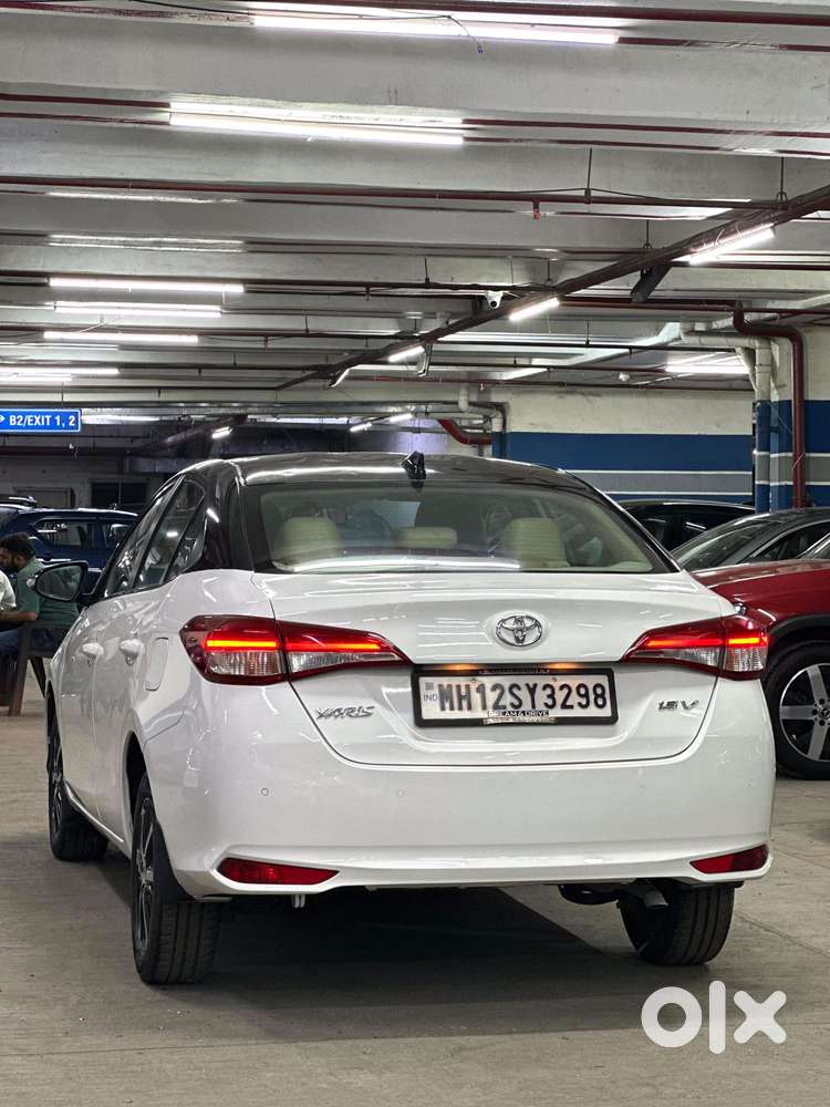 Toyota Yaris V Cvt, 2020, Petrol