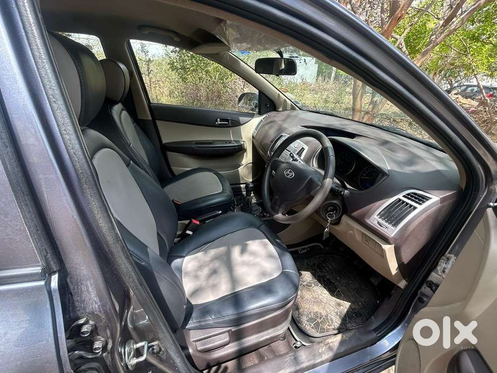 Hyundai I20 2011 Petrol Well Maintained