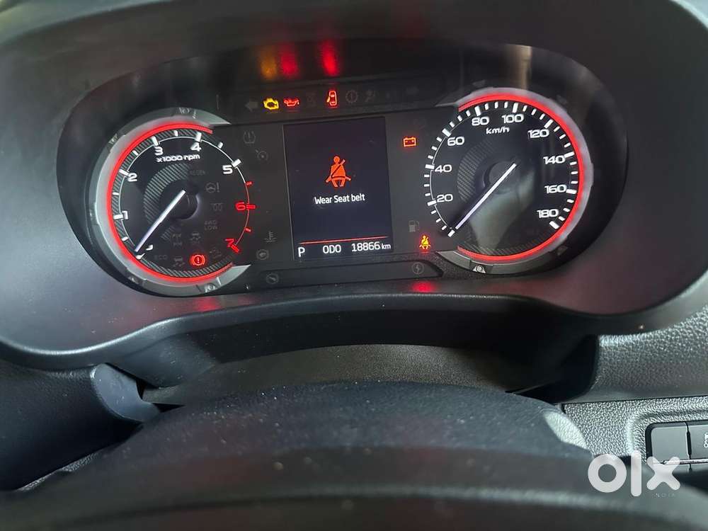 Mahindra Thar Petrol 2021