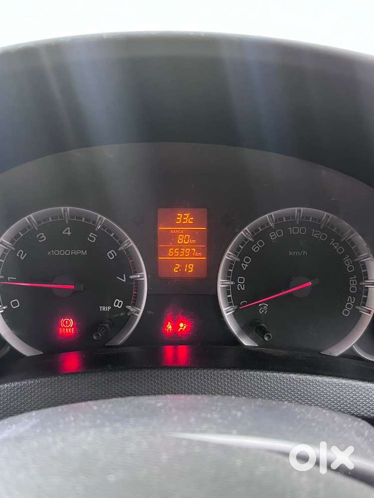 Maruti Suzuki Swift Vvt Zxi, 2012, Petrol