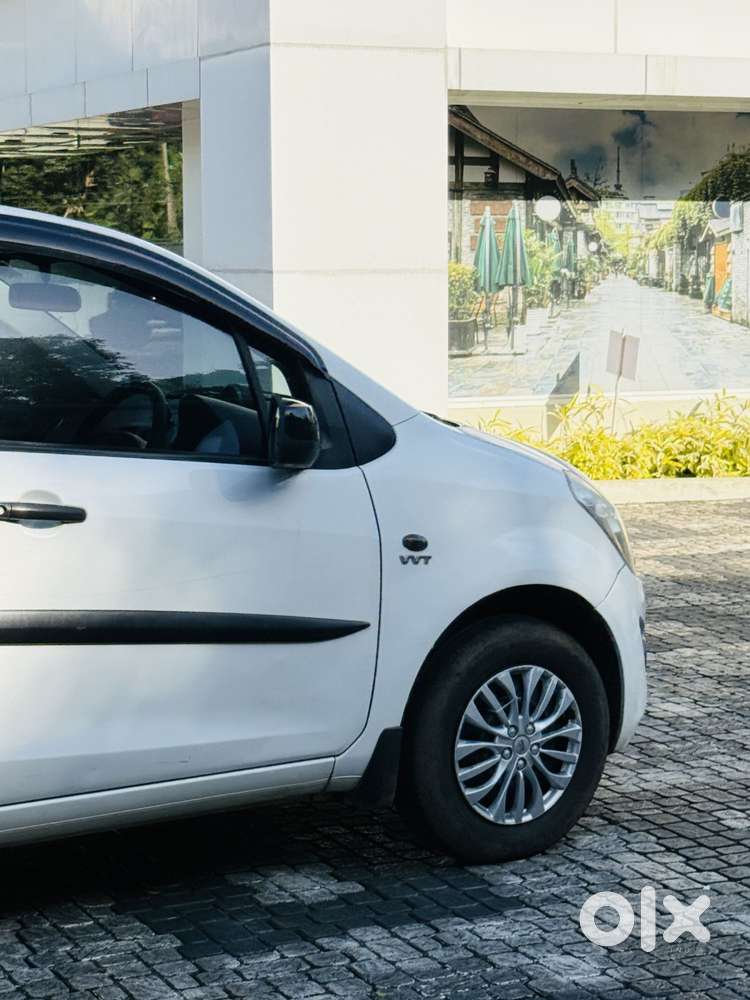 Maruti Suzuki Ritz Vxi, 2013, Petrol
