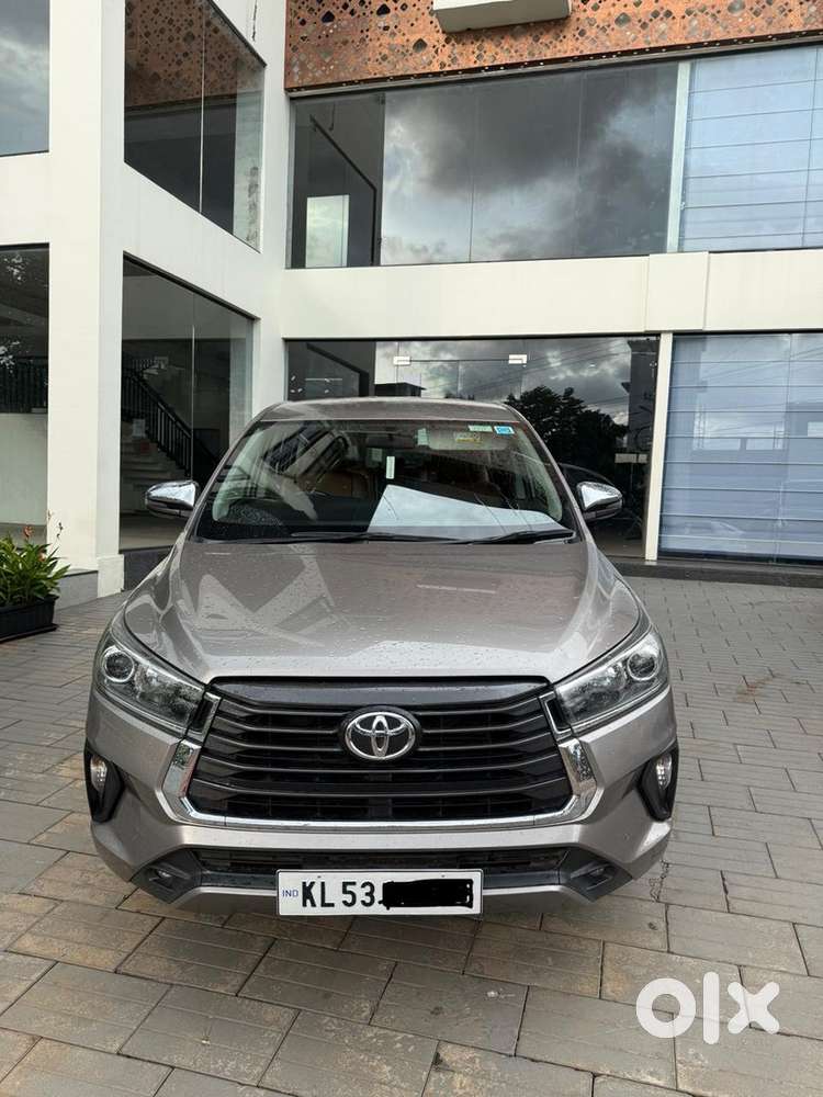 Toyota Innova Crysta 2021 2.4zx