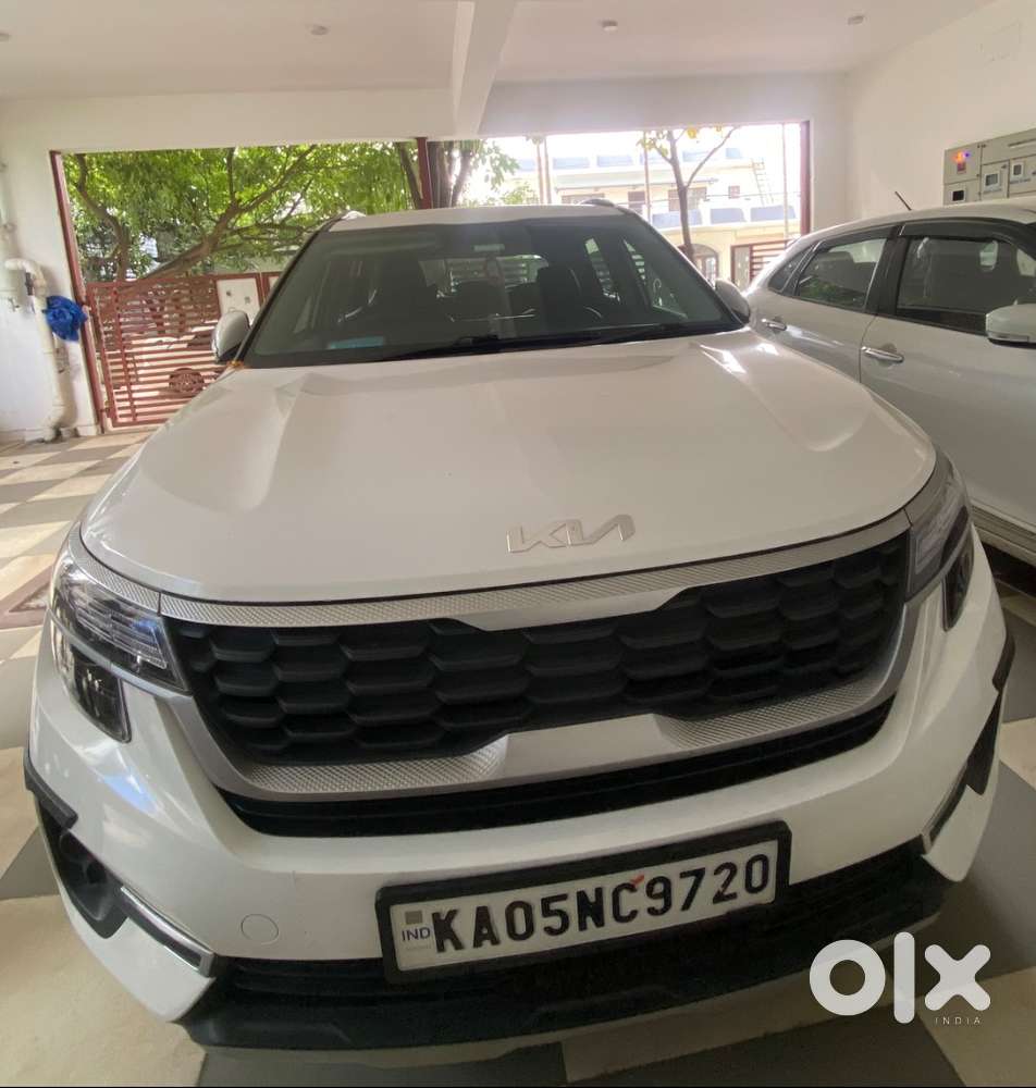 2021,1st Owner ,pearl White ,diesel,extended Warranty Insurance Upto