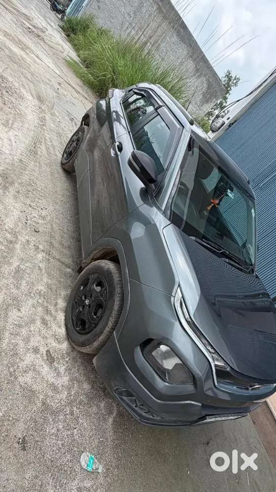 Tata Punch Icng 2024 Push Button