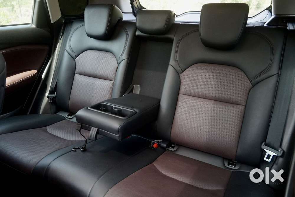 Maruti Suzuki Grand Vitara 1.5 Alpha Smart Hybrid At, 2024, Petrol