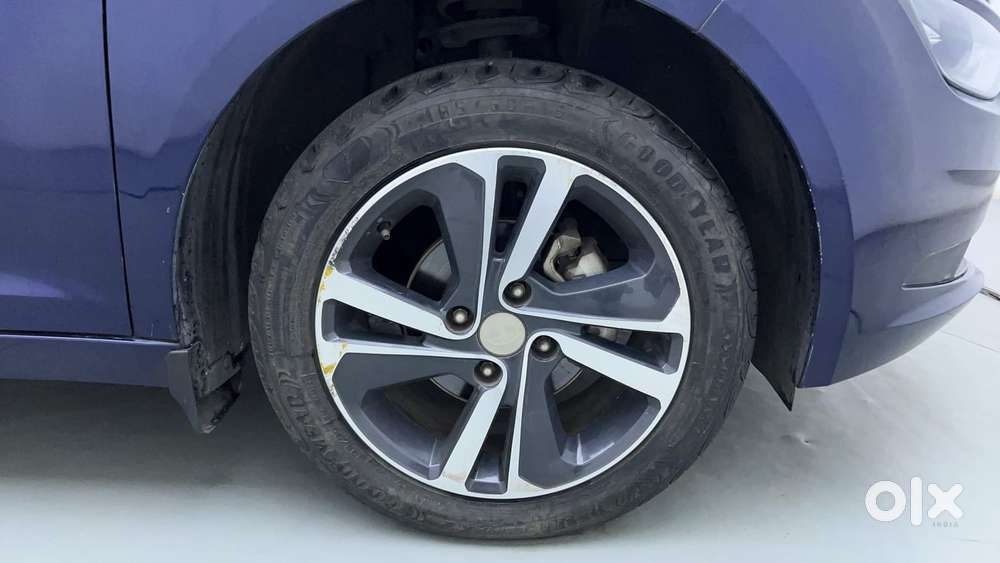 Tata Altroz 1.2 Xza Plus, 2022, Petrol