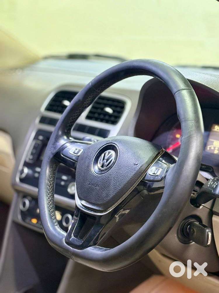 Volkswagen Vento 2010-2013 Petrol Highline, 2014, Petrol