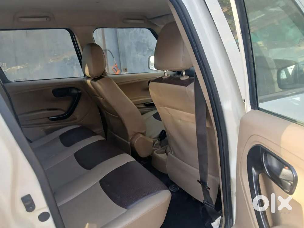 Mahindra Bolero N4