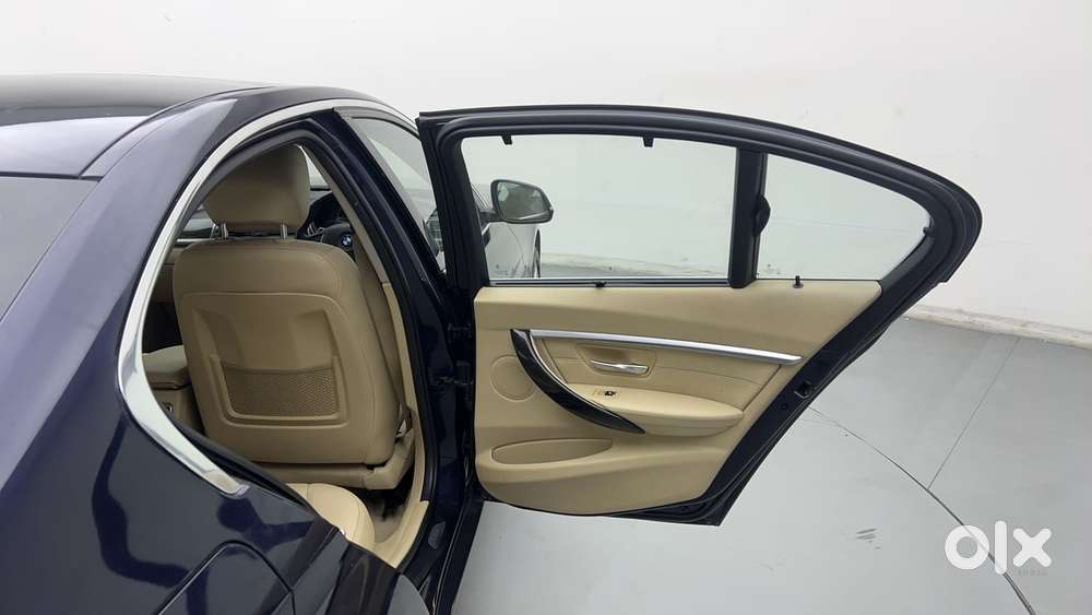 Bmw 3 Series 2.0 320i Luxury Line, 2016, Petrol