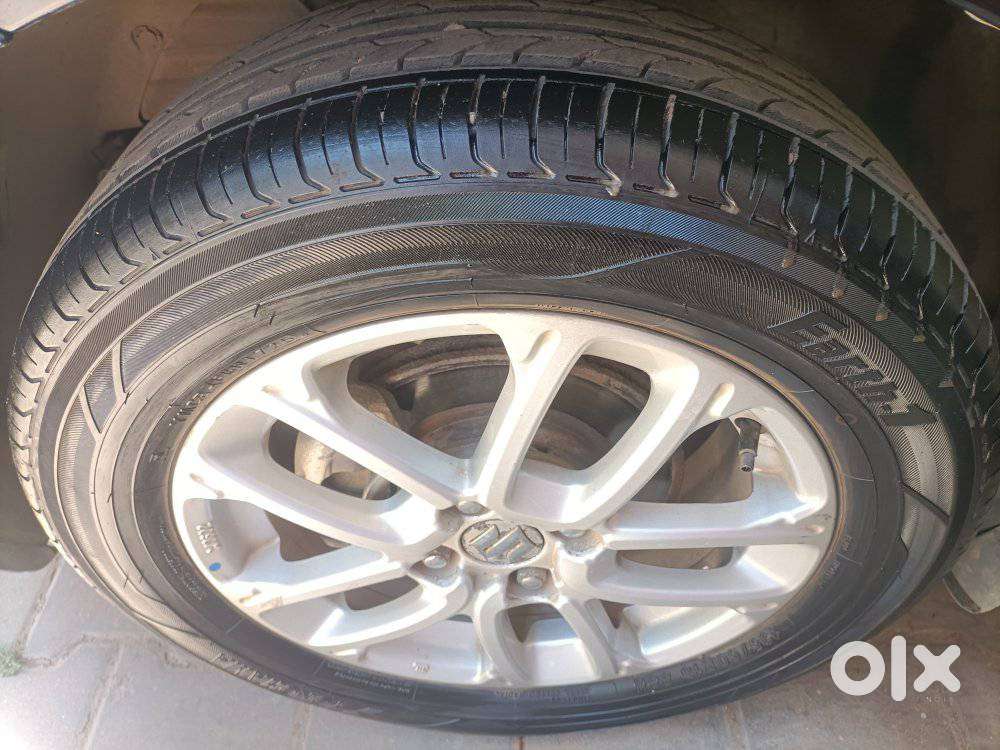 Maruti Suzuki Swift Zxi Plus Dual Tone, 2022, Petrol