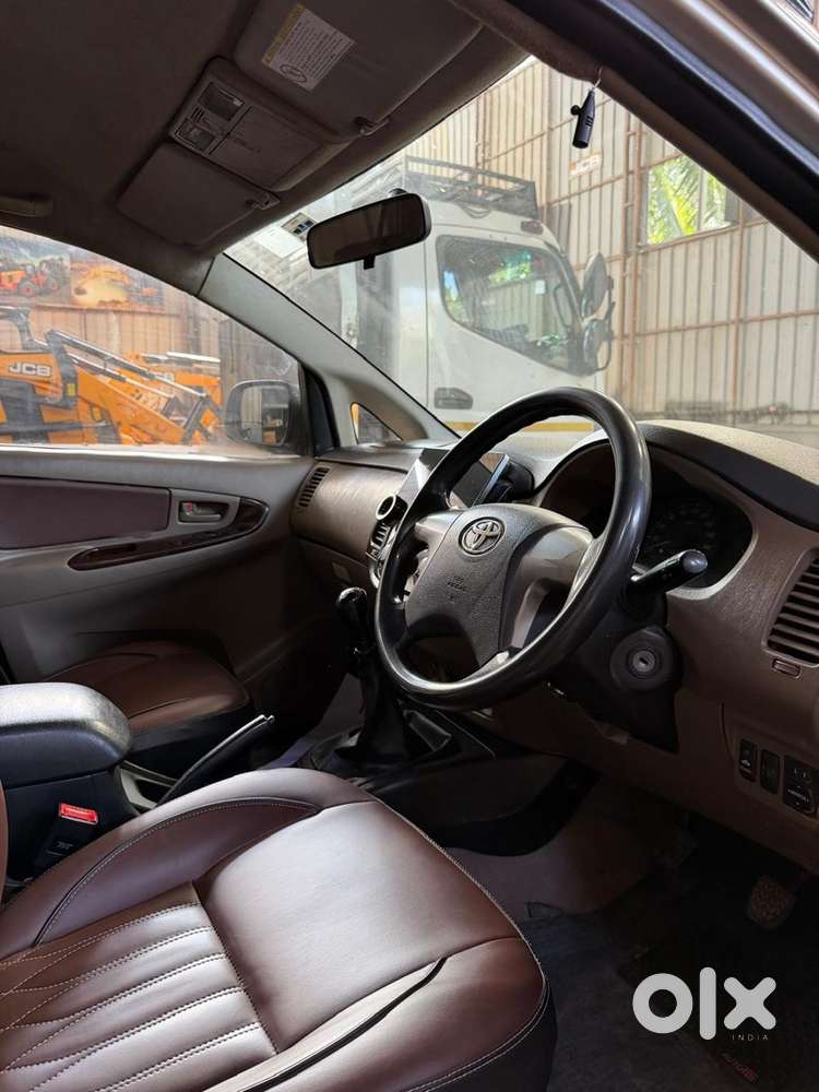 Toyota Innova Diesel 2015 Year