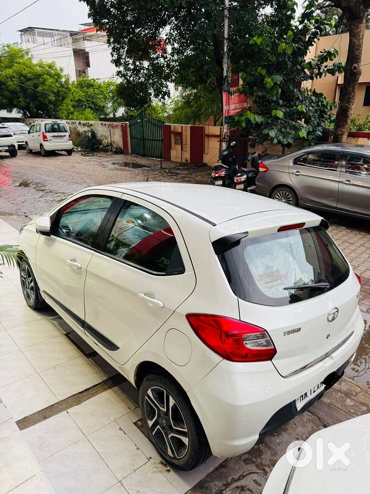 Tata Tiago Petrol 2020