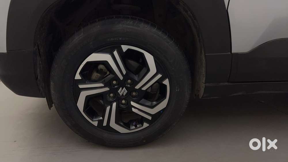 Maruti Suzuki Brezza Zxi Plus At, 2022, Petrol