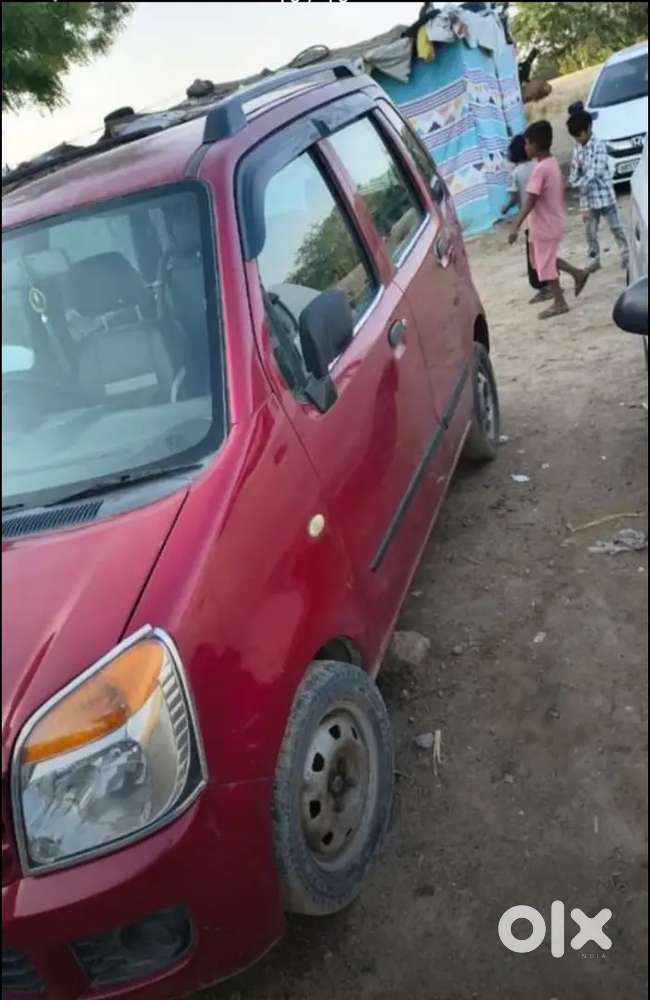 Urgent Sale-good Condition. Car Registration 2030 Tak Hai On Paper.