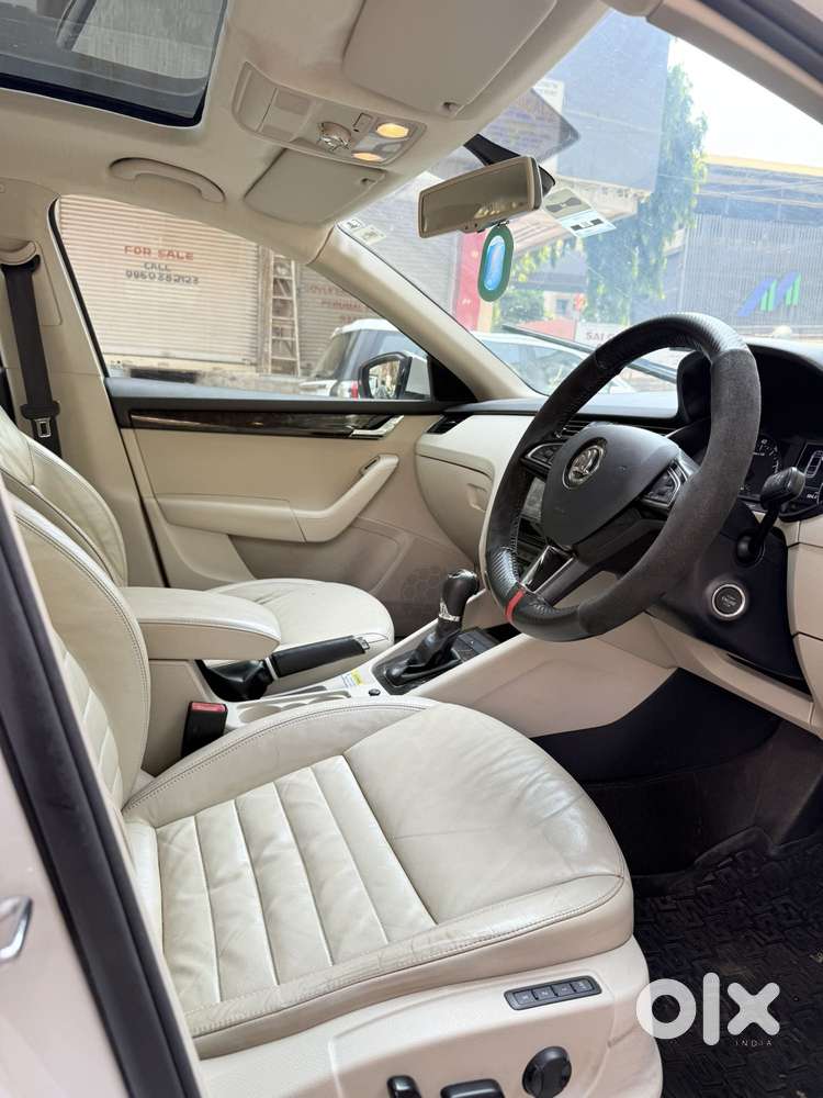 Skoda Octavia 1.8 Tsi At Style Plus, 2017, Petrol
