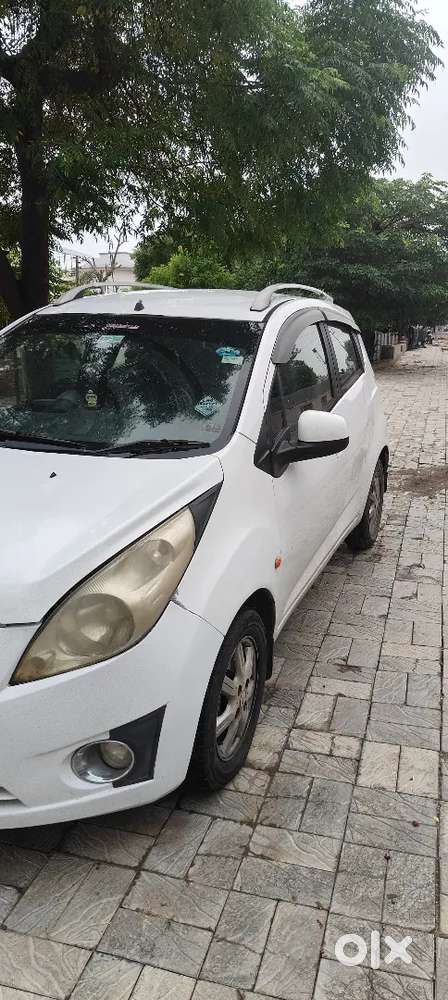 Chevrolet Beat Diesel 2011 - November