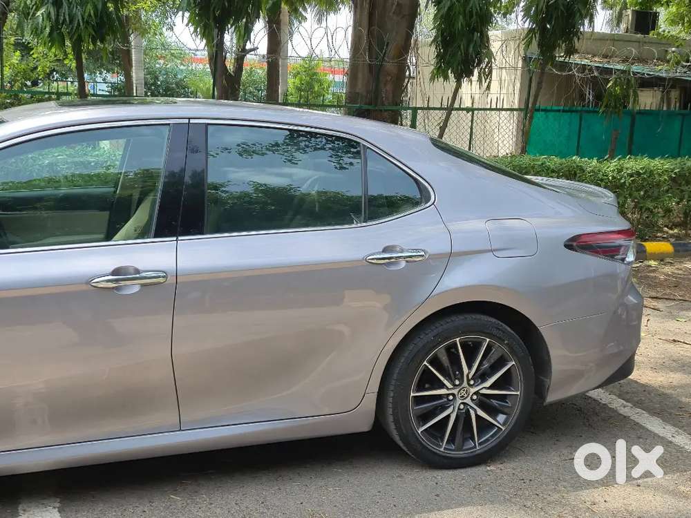 Toyota Camry Hybrid 2022 Model