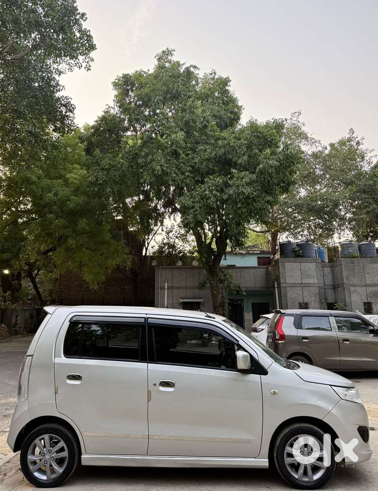 Maruti Suzuki Wagon R Stingray Vxi, 2013, Petrol