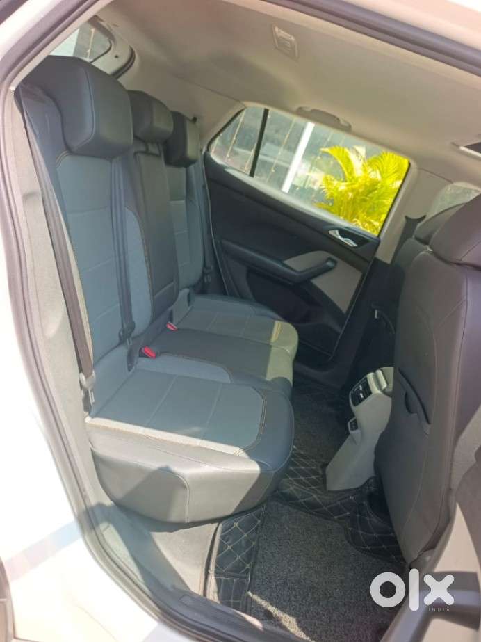 Skoda Kushaq 1.0 Tsi Style At, 2022, Petrol