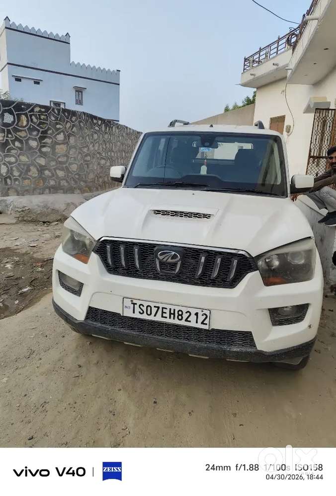 Mahindra Scorpio 2015 Diesel Well Maintained