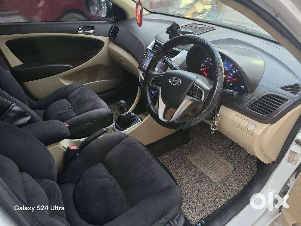 Hyundai Verna 1.6 Ex Vtvt, 2012, Petrol