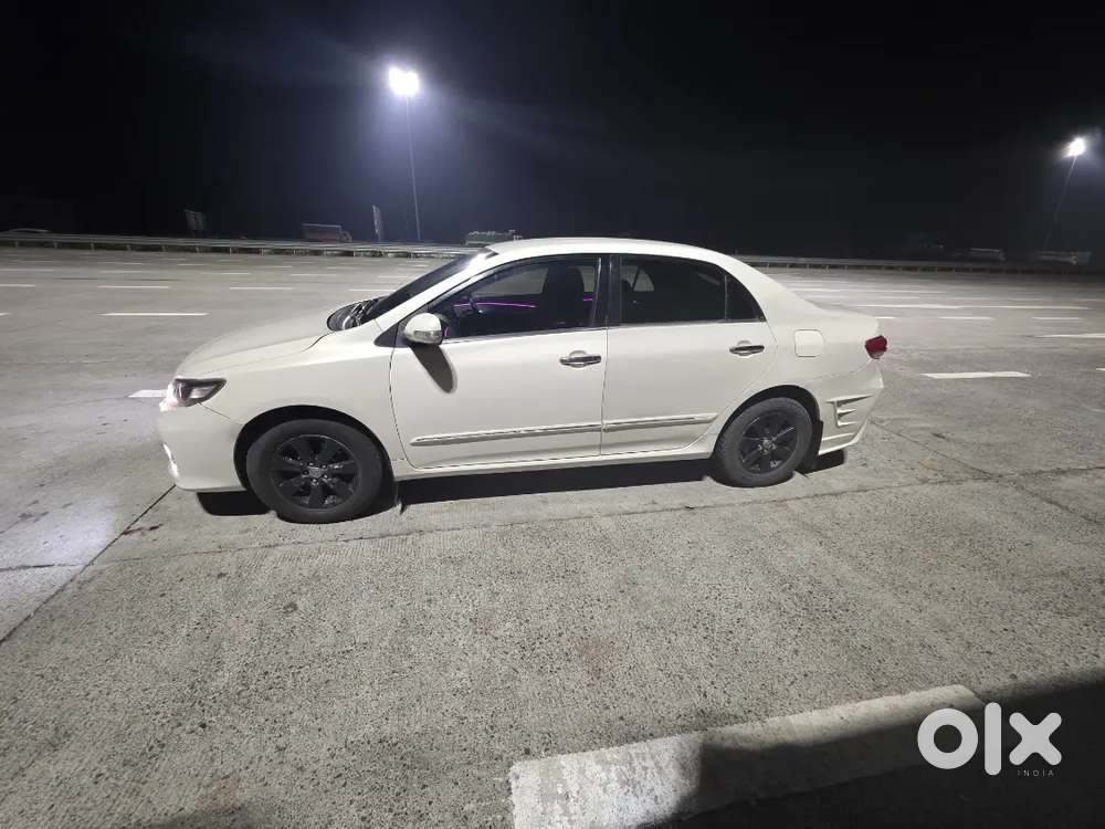 Toyota Corolla Altis 2013 Diesel Well Maintained