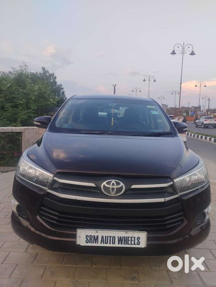 Toyota Innova Crysta 2.4 Gx Mt 8s, 2017, Diesel