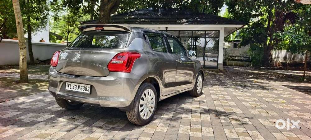 Maruti Suzuki Swift Vxi + Manual, 2021, Petrol
