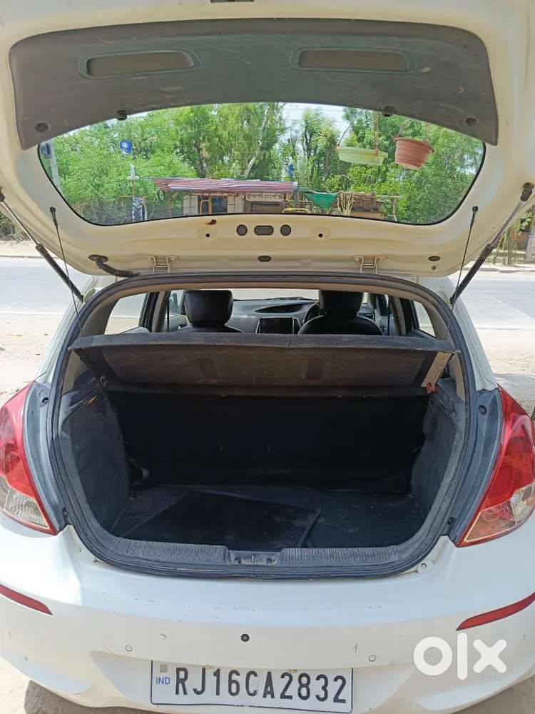 I20 Megna Petrol