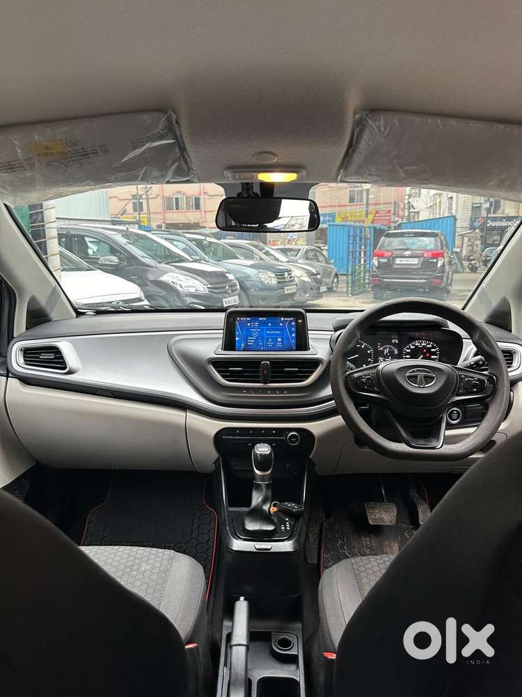 Tata Altroz 1.2 Xt, 2023, Petrol
