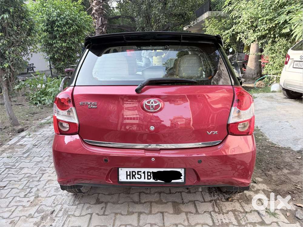 Toyota Etios Liva 1.2 Vx Dual Tone, 2019, Petrol