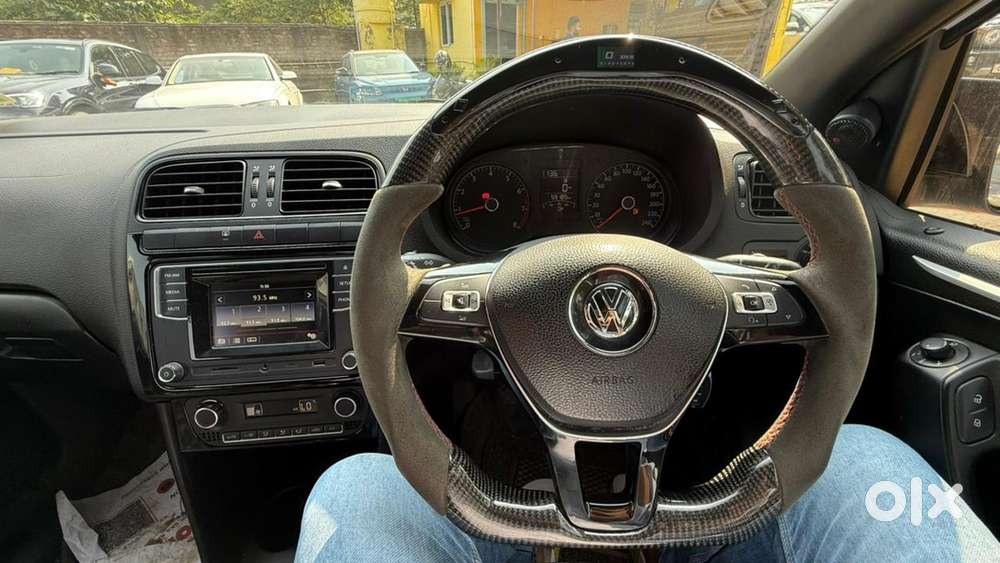 Volkswagen Polo Highline 2016 Petrol