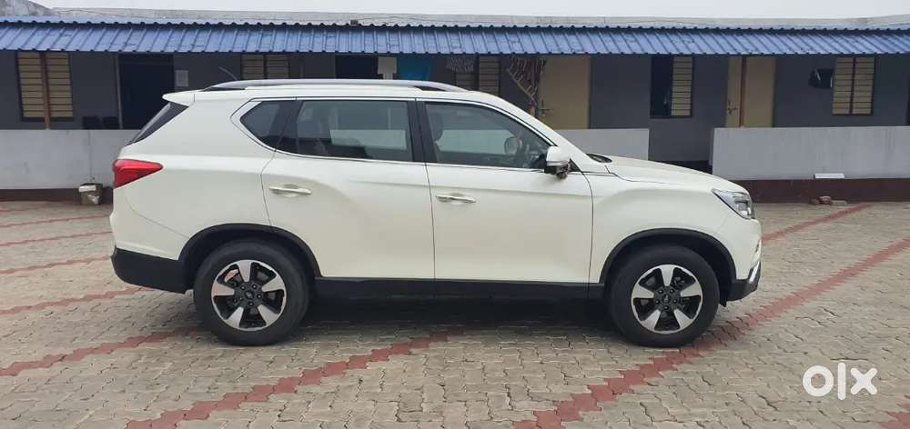 Mahindra Alturas G4 Diesel 2019