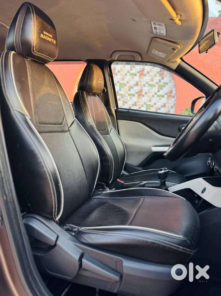 Nissan Magnite 1.0 Xv, 2021, Petrol