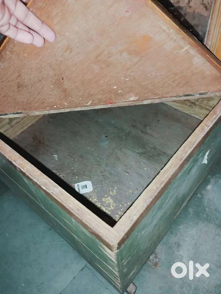 Showcase for home item