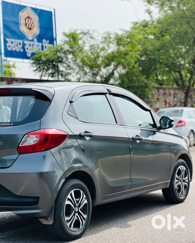 Tata Tiago 1.2 Revotron Xt (o), 2023, Petrol