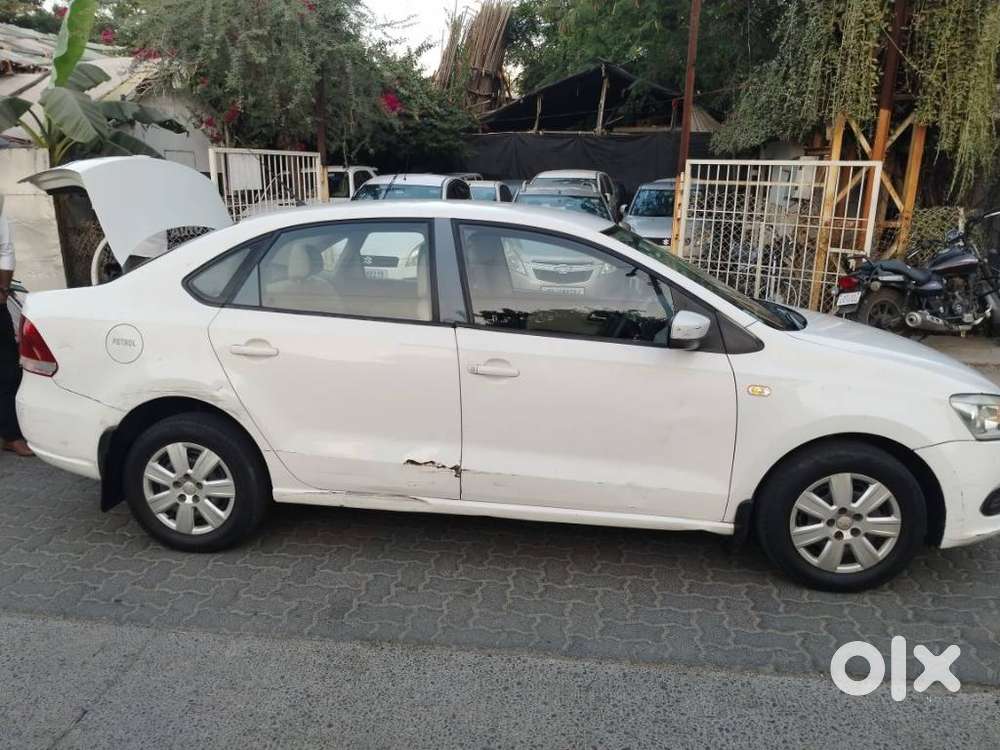 Volkswagen Vento 2010-2013 Petrol Trendline, 2011, Petrol
